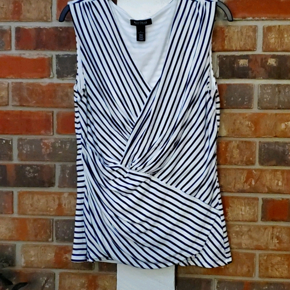Sleeveless White House Black Market Top